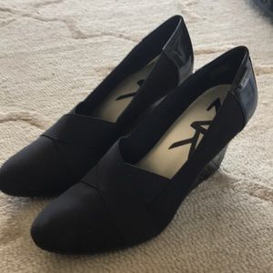 Anne Kline sport wedges brand new in box